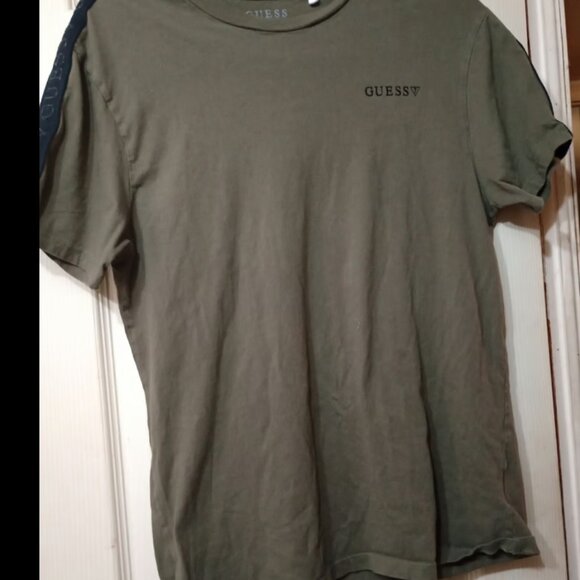 Guess Olive Green Embossed Black Men's Medium Short Sleeve T-shirt - Picture 1 of 8